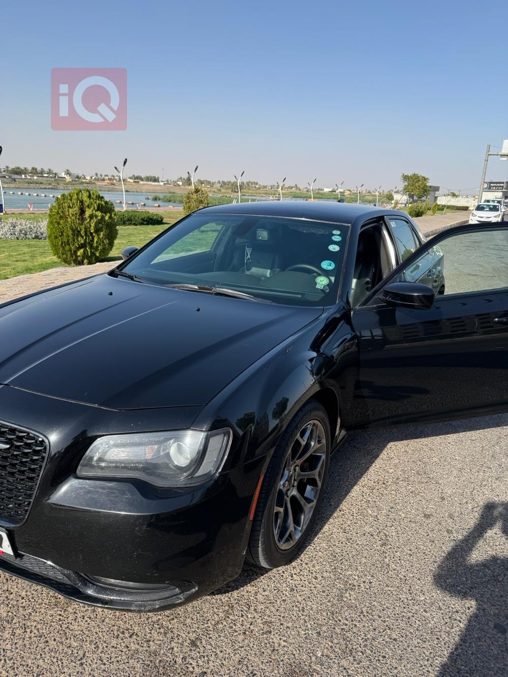 کرایسلەر 300